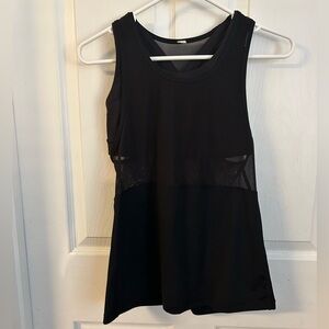 Lululemon Black Tank with Mesh Top Strappy Sports Bra Attached Womens Size 4